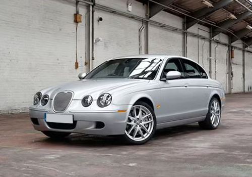 Rebuilt Jaguar S-Type Engine